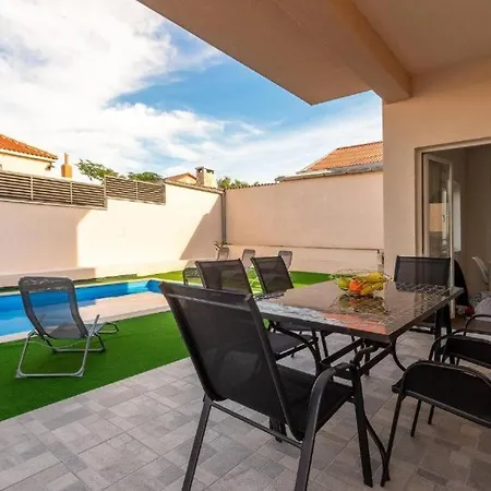 Bura R&d Villa